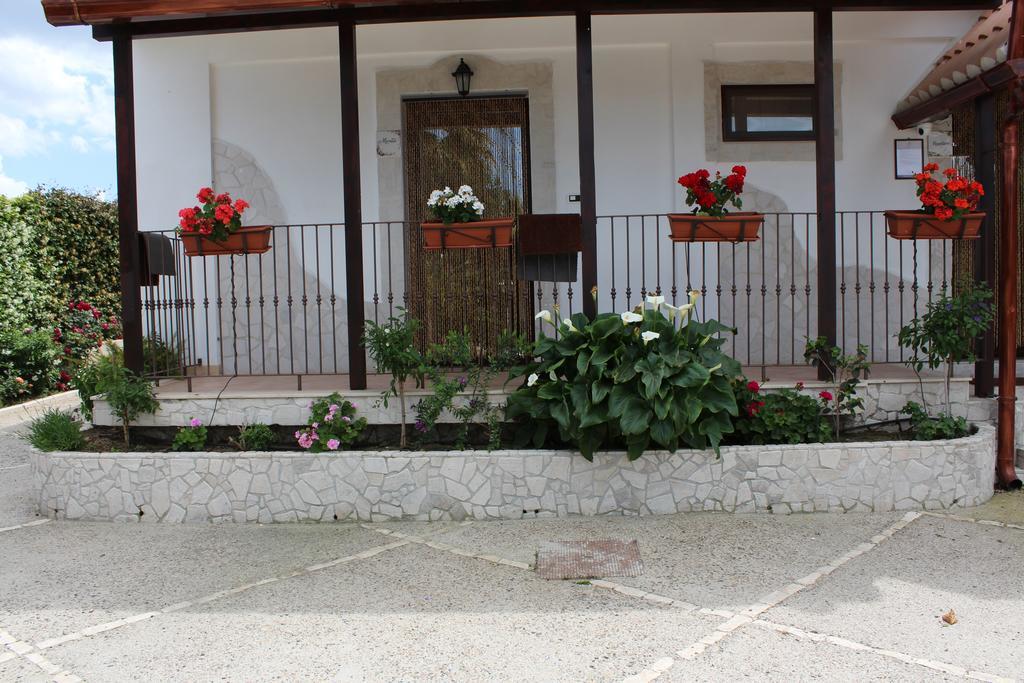 B&B Barletta Acasamia Con Parcheggio Privato Luaran gambar
