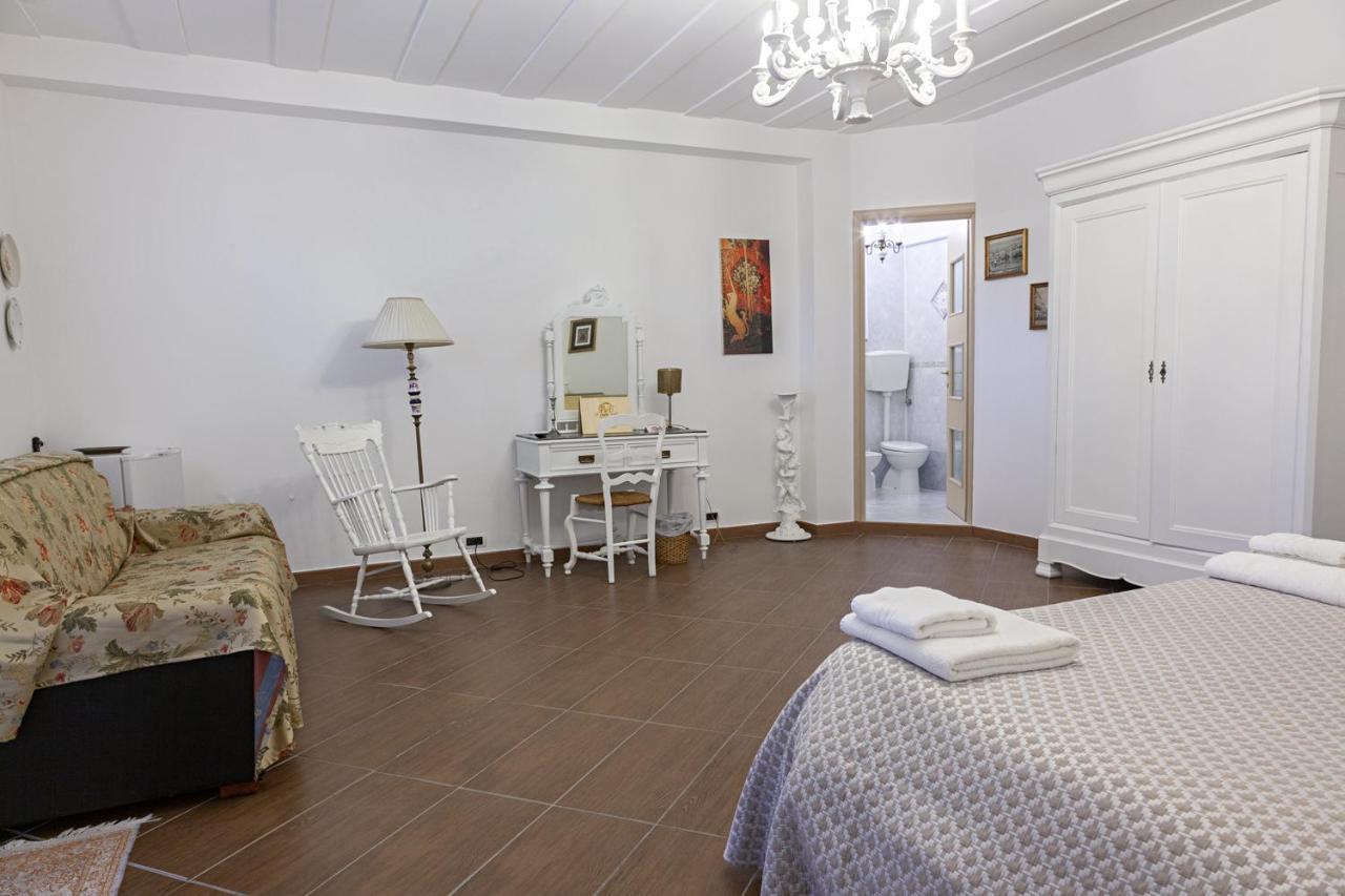 B&B Barletta Acasamia Con Parcheggio Privato Luaran gambar