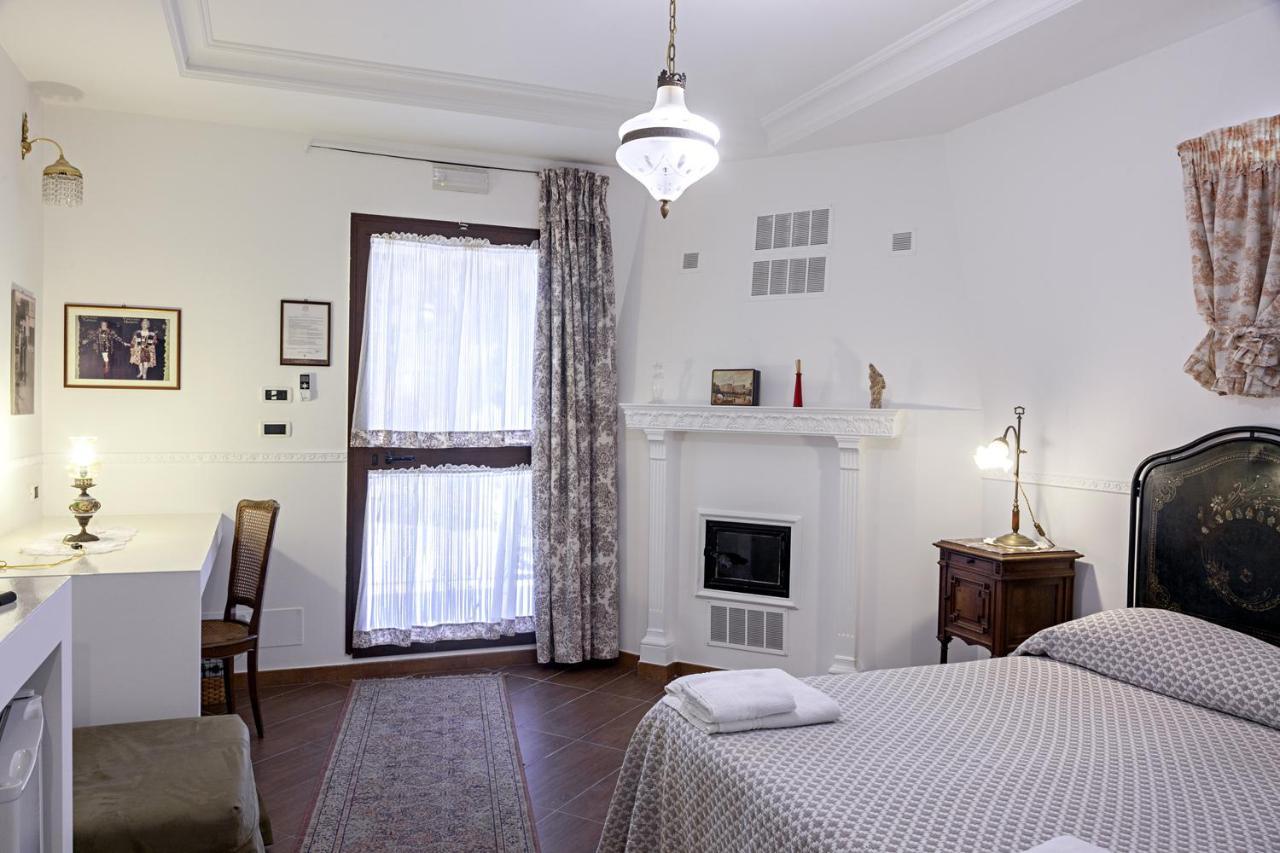 B&B Barletta Acasamia Con Parcheggio Privato Luaran gambar